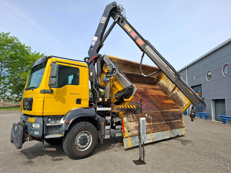 MAN TGM 18.250 / 4X4 / NL TRUCK / TUV:30-04-2026 / 118783 KM / HMF 1110 K2 / ROTATOR / GOOD TYRES / FULL-STEEL / DRUM BRAKES / MANUA - Istovarivač, Kamion sa dizalicom: slika 2 MAN TGM 18.250 / 4X4 / NL TRUCK / TUV:30-04-2026 / 118783 KM / HMF 1110 K2 / ROTATOR / GOOD TYRES / FULL-STEEL / DRUM BRAKES / MANUA - Istovarivač, Kamion sa dizalicom: slika 2