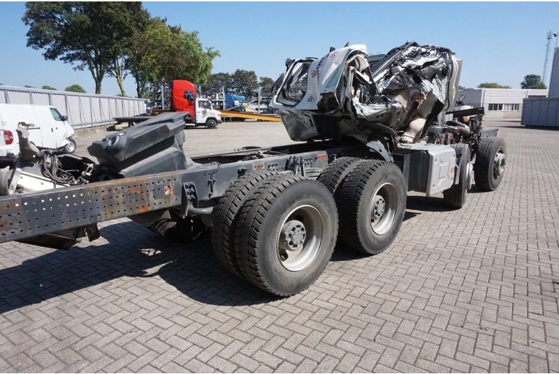 Renault C460 / 8X4 / BIG AXLE / FULL STEEL / 2 X LENKACHSE / EURO-6 / 2022 - Kamion sa golom šasijom i zatvorenom kabinom: slika 4 Renault C460 / 8X4 / BIG AXLE / FULL STEEL / 2 X LENKACHSE / EURO-6 / 2022 - Kamion sa golom šasijom i zatvorenom kabinom: slika 4