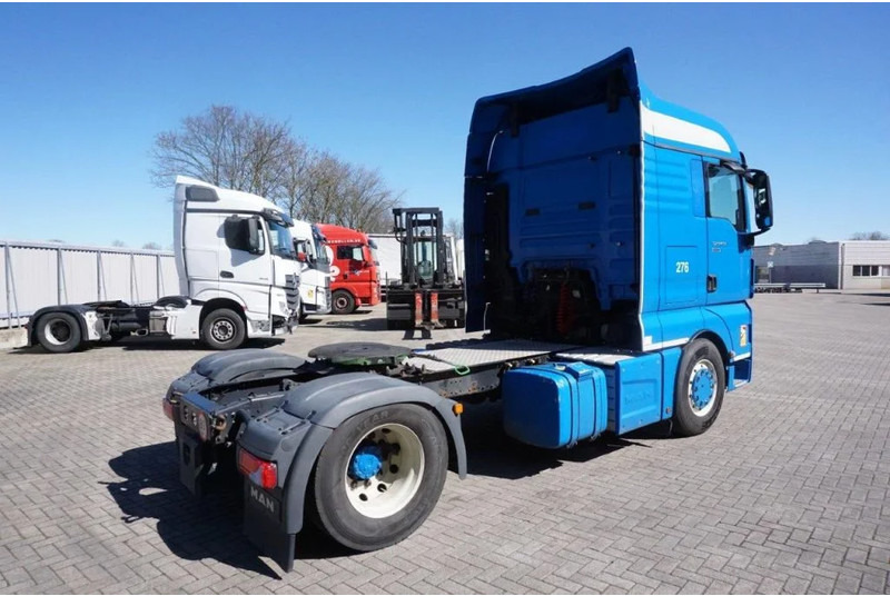MAN TGX 18.400 / AUTOMATIC / DOUBLE TANK / ENGINE PROBLEMS / EURO-6 / 2016 - Tegljač: slika 4 MAN TGX 18.400 / AUTOMATIC / DOUBLE TANK / ENGINE PROBLEMS / EURO-6 / 2016 - Tegljač: slika 4