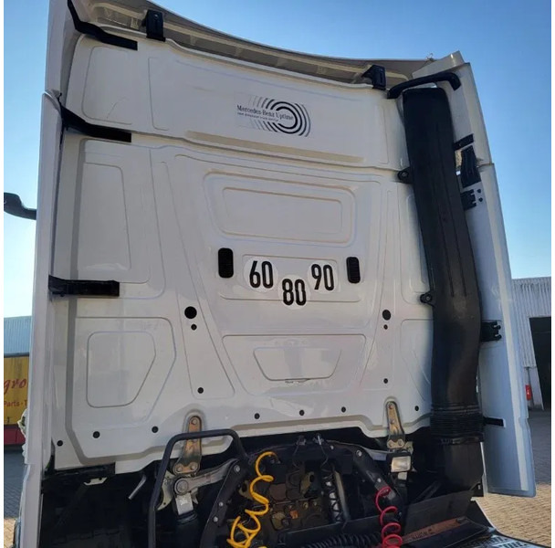 Tegljač Mercedes-Benz ACTROS 1863 / ENGINE RUNNING / RETARDER / PARK-COOL /HYDRAULICS / ONLY: 268593KM / GIGA-SPACE / MIRRORCAM / AUTOMATIC / EURO-6 /: slika 7