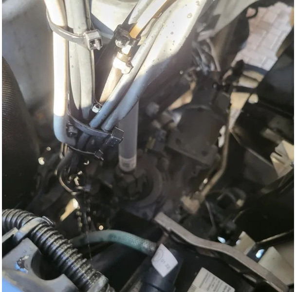 Tegljač Mercedes-Benz ACTROS 1863 / ENGINE RUNNING / RETARDER / PARK-COOL /HYDRAULICS / ONLY: 268593KM / GIGA-SPACE / MIRRORCAM / AUTOMATIC / EURO-6 /: slika 15