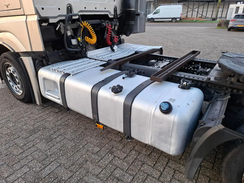 Tegljač Mercedes-Benz Actros 1842 / NL TRUCK / MEGA / TUV:12-02-2026 / GIGASPACE / ONLY:526303 KM / SMART TACHO / AUTOMATIC / EURO-6 / 2012: slika 8 Tegljač Mercedes-Benz Actros 1842 / NL TRUCK / MEGA / TUV:12-02-2026 / GIGASPACE / ONLY:526303 KM / SMART TACHO / AUTOMATIC / EURO-6 / 2012: slika 8