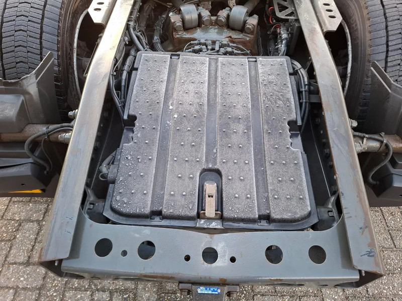 Tegljač Mercedes-Benz Actros 1842 / NL TRUCK / MEGA / TUV:12-02-2026 / GIGASPACE / ONLY:526303 KM / SMART TACHO / AUTOMATIC / EURO-6 / 2012: slika 9 Tegljač Mercedes-Benz Actros 1842 / NL TRUCK / MEGA / TUV:12-02-2026 / GIGASPACE / ONLY:526303 KM / SMART TACHO / AUTOMATIC / EURO-6 / 2012: slika 9