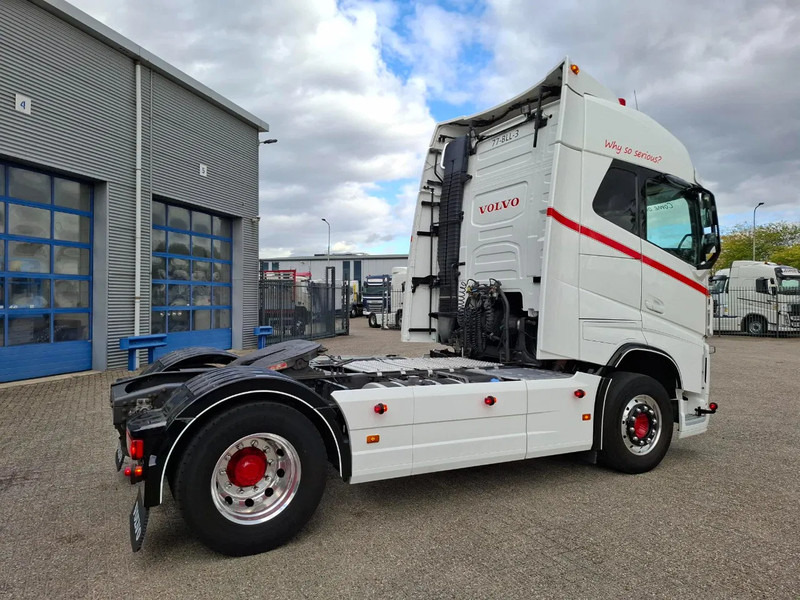Volvo FH4-460 / CLEAN NL TRUCK / VEB+ / ADR / ACC / LWDS / DAS / DOUBLE TANK / LEATHER / FRIDGE / ALCOA / EURO-6 / 2016 - Tegljač: slika 5 Volvo FH4-460 / CLEAN NL TRUCK / VEB+ / ADR / ACC / LWDS / DAS / DOUBLE TANK / LEATHER / FRIDGE / ALCOA / EURO-6 / 2016 - Tegljač: slika 5