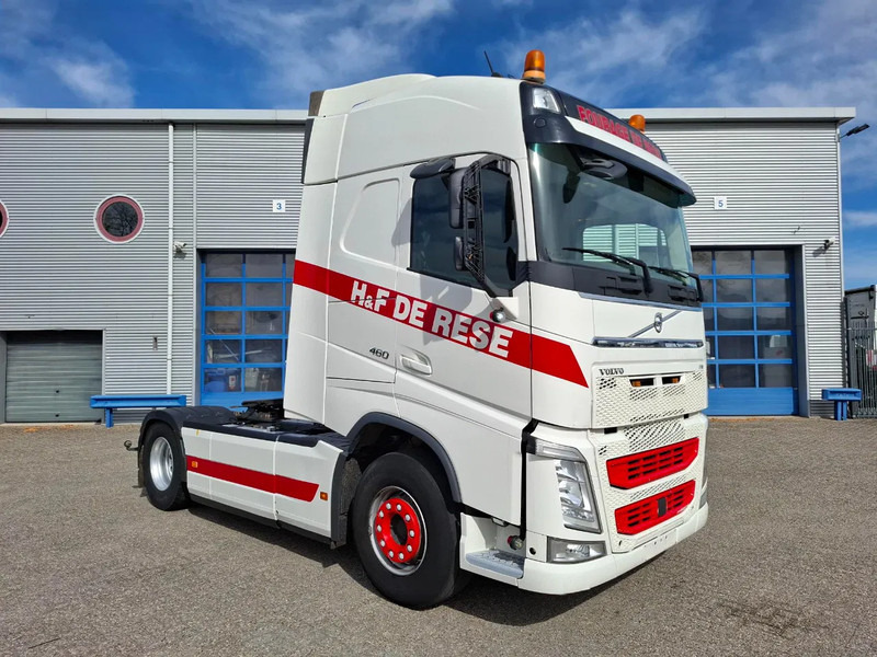 Volvo FH4-460 / VEB+ / HYDRAULICS / TUV:31-10-2025 / GEN2 V2 SMART TACHO / LWDS / SIDESKIRTS / FRIDGE / EURO-6 / 2018 - Tegljač: slika 2 Volvo FH4-460 / VEB+ / HYDRAULICS / TUV:31-10-2025 / GEN2 V2 SMART TACHO / LWDS / SIDESKIRTS / FRIDGE / EURO-6 / 2018 - Tegljač: slika 2