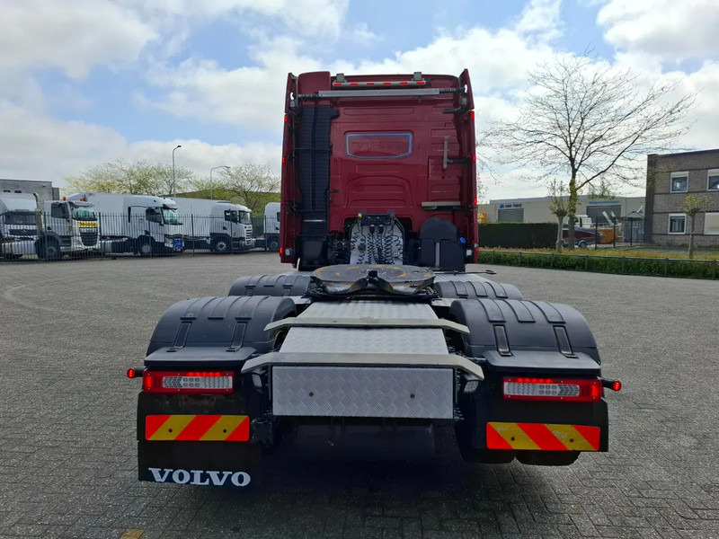 Volvo FH4-540 / 6X4 / BIG AXLE / HYDRAULICS / VEB+ / DYNAMIC STEERING / NAVI / ACC / LWDS / FULL-AIR / LEATHER / AUTOMATIC / EURO-6 / - Tegljač: slika 4 Volvo FH4-540 / 6X4 / BIG AXLE / HYDRAULICS / VEB+ / DYNAMIC STEERING / NAVI / ACC / LWDS / FULL-AIR / LEATHER / AUTOMATIC / EURO-6 / - Tegljač: slika 4