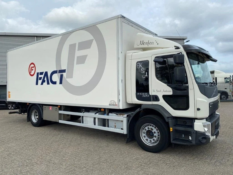 Volvo FE320 ONLY-463904-KM / CLOSED BOX / LOAD LIFT / AUTOMATIC / SIDE DOORS / EURO-6 / 2014 - Kamion sa zatvorenim sandukom: slika 2 Volvo FE320 ONLY-463904-KM / CLOSED BOX / LOAD LIFT / AUTOMATIC / SIDE DOORS / EURO-6 / 2014 - Kamion sa zatvorenim sandukom: slika 2