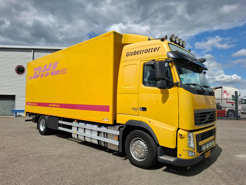 Volvo FH13-420 / NL TRUCK / TUV:29-07-2025 / PLATFORM 2000KG / AIRCO / FRIDGE / AUTOMATIC / EURO-5 / 2010 - Kamion sa zatvorenim sandukom: slika 2 Volvo FH13-420 / NL TRUCK / TUV:29-07-2025 / PLATFORM 2000KG / AIRCO / FRIDGE / AUTOMATIC / EURO-5 / 2010 - Kamion sa zatvorenim sandukom: slika 2
