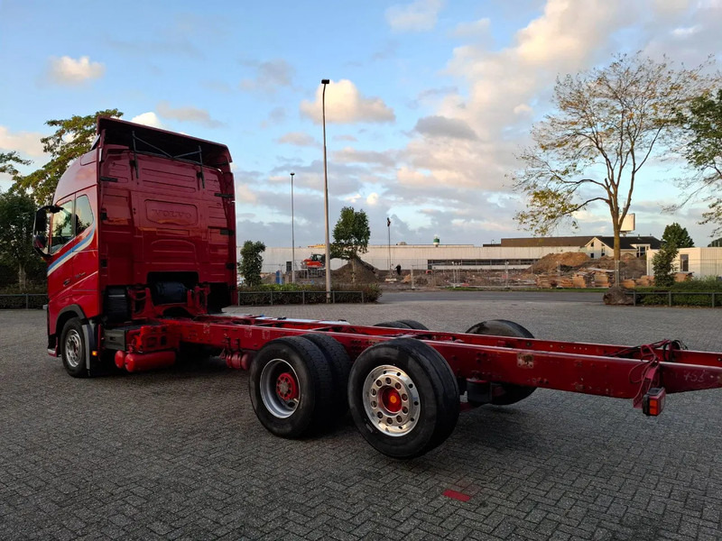 Volvo FH16-750 / BIG AXLE / VEB+ / ONLY:679711 KM / TECHNICAL 70TON / 9TON FRONT AXLE / INLINER / FULL-AIR / AUTOMATIC / EURO-6 / 2018 - Kamion sa golom šasijom i zatvorenom kabinom: slika 3 Volvo FH16-750 / BIG AXLE / VEB+ / ONLY:679711 KM / TECHNICAL 70TON / 9TON FRONT AXLE / INLINER / FULL-AIR / AUTOMATIC / EURO-6 / 2018 - Kamion sa golom šasijom i zatvorenom kabinom: slika 3