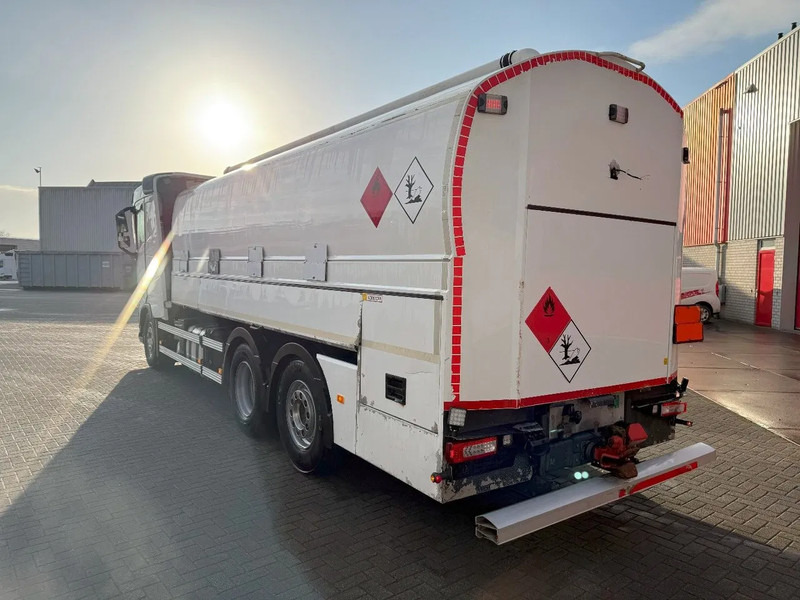 Volvo FH5-500 6X2 / ENGINE RUNNING / LIFT+LENKACHSE / FULL AIR / ADR / EUROTANK / 9-TON FRONT AXLE / I-SAVE / EURO-6 / 2022 - Kamion cisterna: slika 3 Volvo FH5-500 6X2 / ENGINE RUNNING / LIFT+LENKACHSE / FULL AIR / ADR / EUROTANK / 9-TON FRONT AXLE / I-SAVE / EURO-6 / 2022 - Kamion cisterna: slika 3