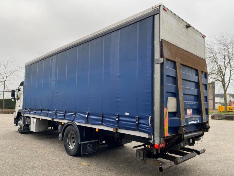Volvo FM11-330 / LOW KM'S:472120 KM / LWDS / FULL-AIR / NAVI / CURTAIN SAILS / PLATFORM 2500KG / AUTOMATIC / EURO-6 / 2016 - Kamion sa ceradom: slika 3 Volvo FM11-330 / LOW KM'S:472120 KM / LWDS / FULL-AIR / NAVI / CURTAIN SAILS / PLATFORM 2500KG / AUTOMATIC / EURO-6 / 2016 - Kamion sa ceradom: slika 3