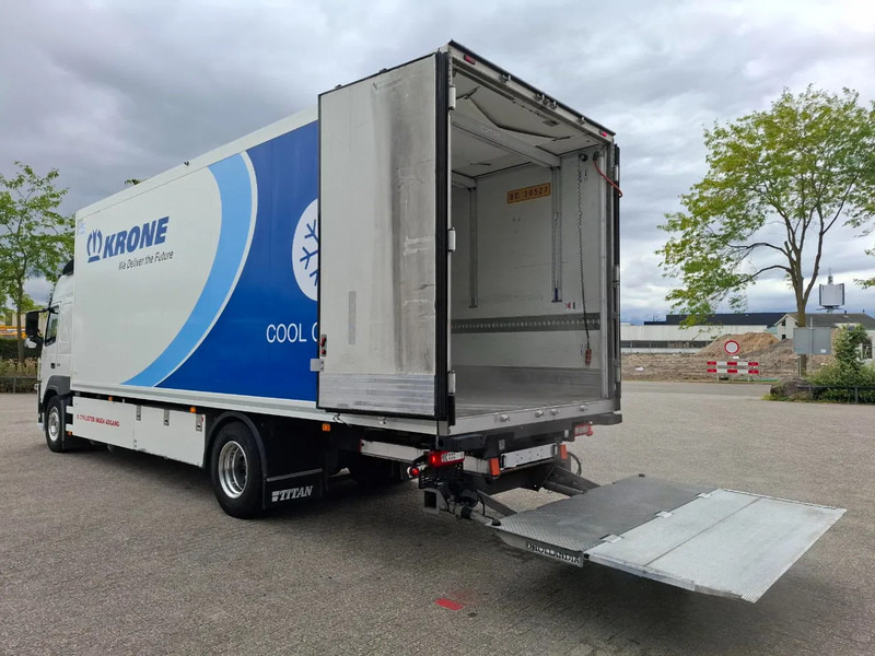 Volvo FM11-330 / VEB / LWDS / ONLY:442862 KM / CARRIER SUPRA 1250 / DOPPELSTOCK / PLATFORM 2TON / DATALOG / FULL-AIR / TOP CONDITION / - Izotermički kamion: slika 3 Volvo FM11-330 / VEB / LWDS / ONLY:442862 KM / CARRIER SUPRA 1250 / DOPPELSTOCK / PLATFORM 2TON / DATALOG / FULL-AIR / TOP CONDITION / - Izotermički kamion: slika 3