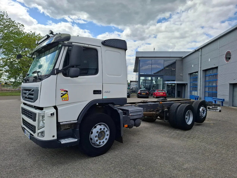 Volvo FM13-420 / VEB+ / LIFT+LENKACHSE / INLINER / AIRCO / AUTOMATIC / EURO-5 / 2011 - Kamion sa golom šasijom i zatvorenom kabinom: slika 1 Volvo FM13-420 / VEB+ / LIFT+LENKACHSE / INLINER / AIRCO / AUTOMATIC / EURO-5 / 2011 - Kamion sa golom šasijom i zatvorenom kabinom: slika 1