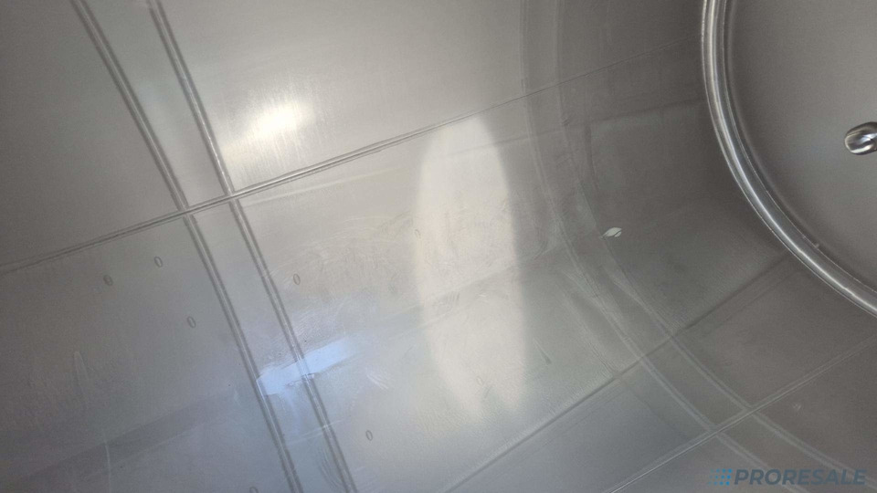 OSTATNÍ SEKA SPSTT/11C/38A1 - Potravinářská cisterna výpustná 31 m3 - 3 komory - Poluprikolica cisterna: slika 5 OSTATNÍ SEKA SPSTT/11C/38A1 - Potravinářská cisterna výpustná 31 m3 - 3 komory - Poluprikolica cisterna: slika 5