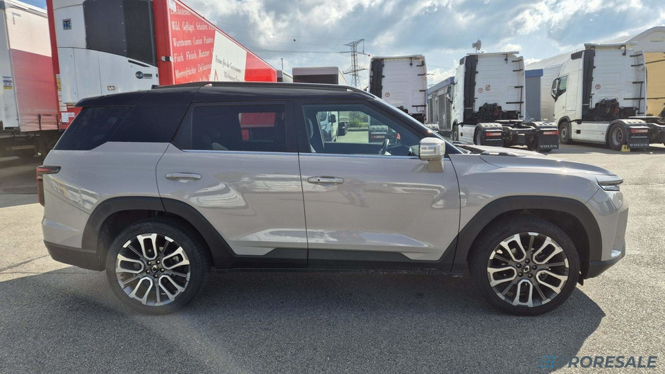 OSTATNÍ SSANGYONG TORRES CWJ 1,5 i 120 kW - Automobil: slika 4 OSTATNÍ SSANGYONG TORRES CWJ 1,5 i 120 kW - Automobil: slika 4