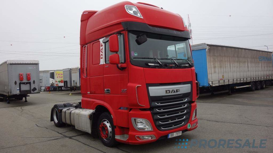 DAF XF 510 FT LOW DECK SSC EURO 6 - Tegljač: slika 1 DAF XF 510 FT LOW DECK SSC EURO 6 - Tegljač: slika 1