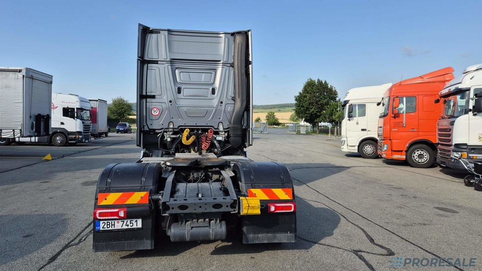 MERCEDES-BENZ ACTROS 1845 LS GIGA SPACE EURO 6 - Tegljač: slika 3 MERCEDES-BENZ ACTROS 1845 LS GIGA SPACE EURO 6 - Tegljač: slika 3