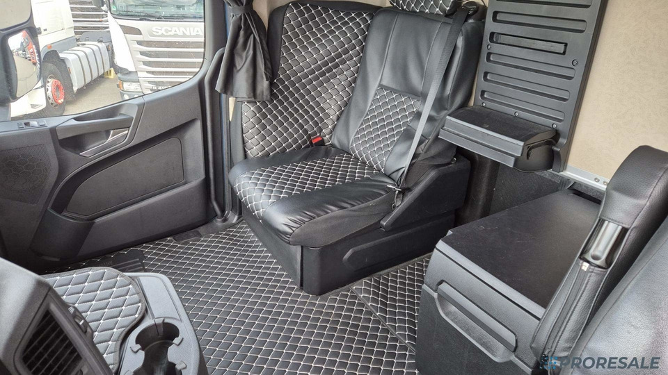 MERCEDES-BENZ ACTROS 1848 LSRL GIGA SPACE EURO 6 - Tegljač: slika 5 MERCEDES-BENZ ACTROS 1848 LSRL GIGA SPACE EURO 6 - Tegljač: slika 5