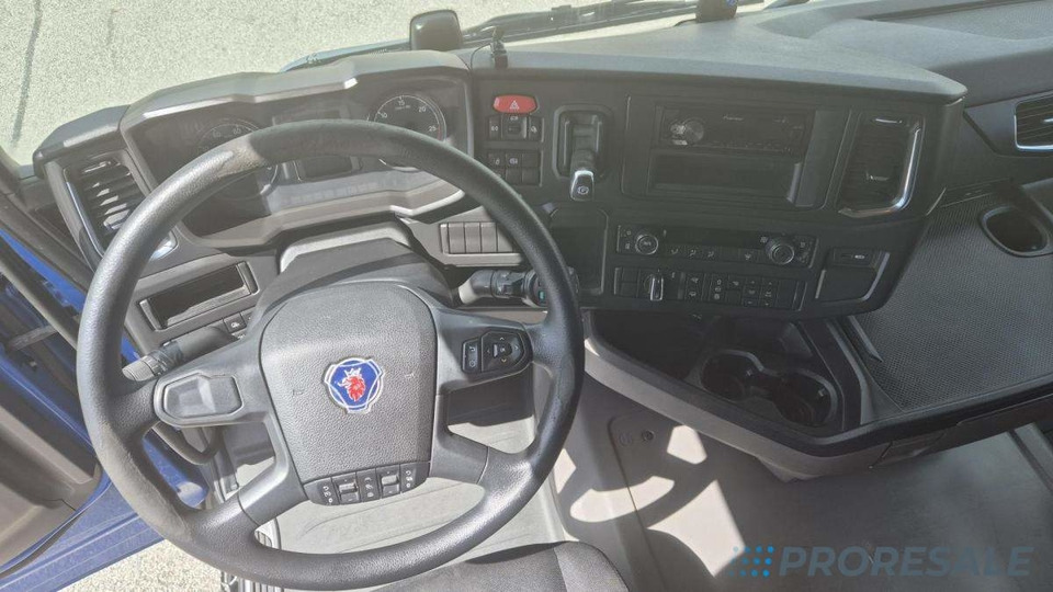 SCANIA R450 N323 LOW DECK EURO 6 - Tegljač: slika 4 SCANIA R450 N323 LOW DECK EURO 6 - Tegljač: slika 4
