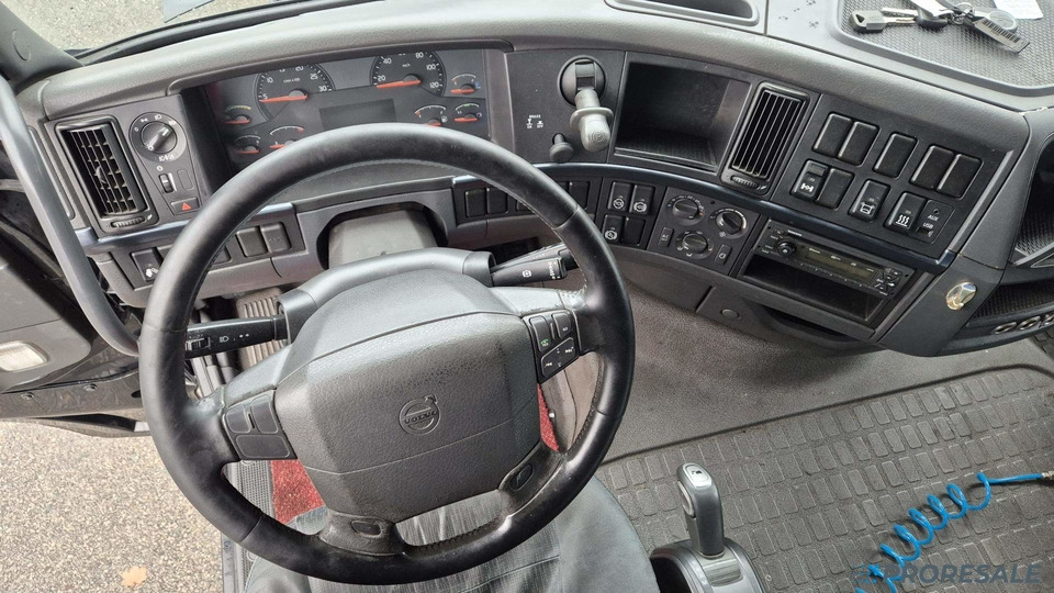 VOLVO FH 13.500 42T EURO 5/EEV - Tegljač: slika 4 VOLVO FH 13.500 42T EURO 5/EEV - Tegljač: slika 4