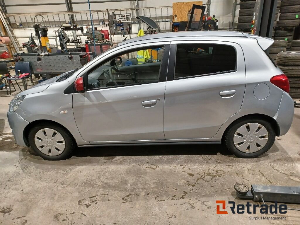 Bil Mitsubishi Space Star - Automobil: slika 2 Bil Mitsubishi Space Star - Automobil: slika 2