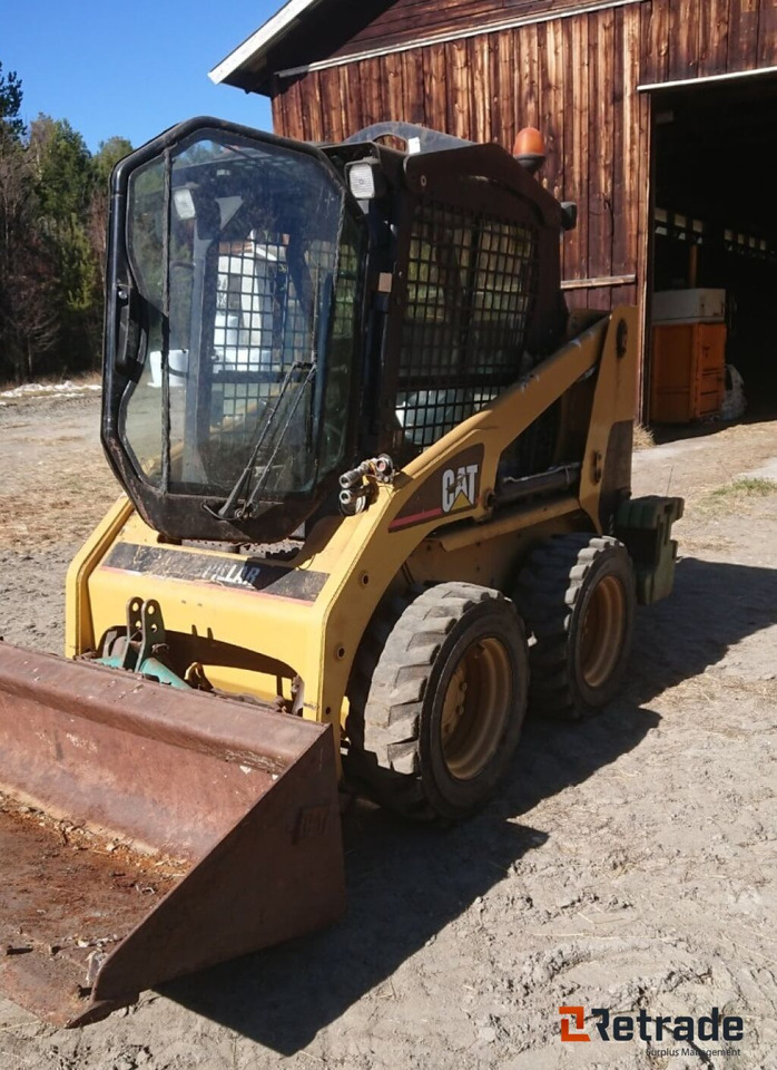 Cat 216 CAT 216 kompaktlaster – kun 2 290 timer - Mini utovarivač: slika 2 Cat 216 CAT 216 kompaktlaster – kun 2 290 timer - Mini utovarivač: slika 2