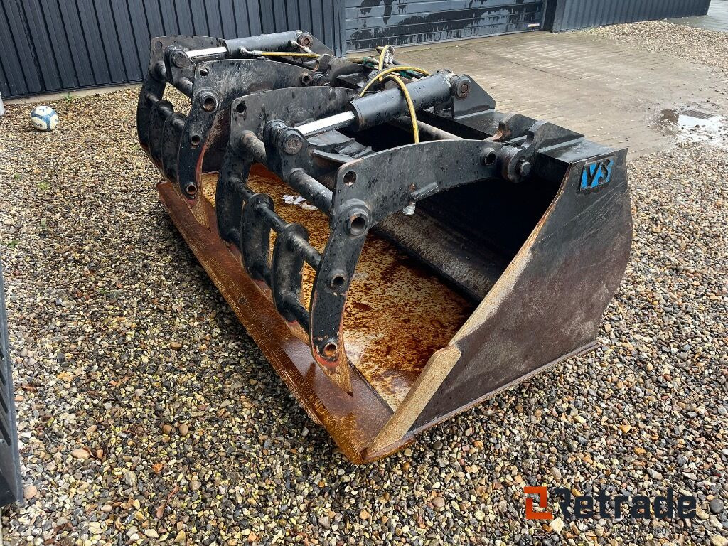 Forskelligt udstyr VS Overfaldsklo - Utovarna kašika: slika 3 Forskelligt udstyr VS Overfaldsklo - Utovarna kašika: slika 3