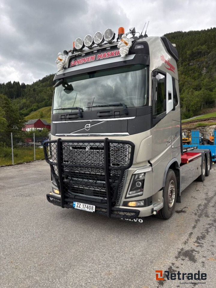 Lastebil VOLVO FH 16 750 - Kamion sa hidrauličnom kukom: slika 1 Lastebil VOLVO FH 16 750 - Kamion sa hidrauličnom kukom: slika 1