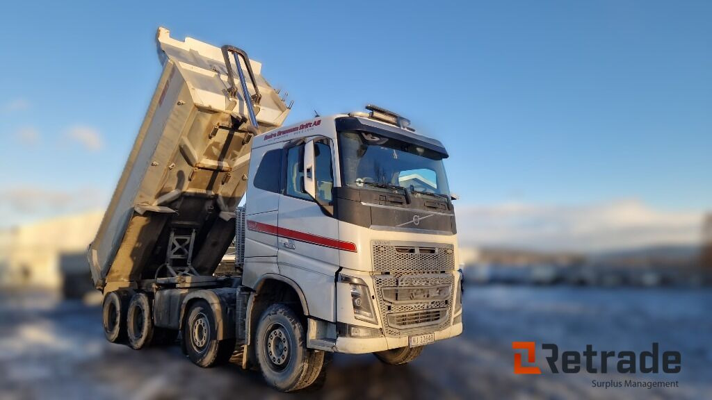 Robust og klar tippbil – Volvo FH16 650 8x4 med tipp og hengeropplegg - Istovarivač: slika 4 Robust og klar tippbil – Volvo FH16 650 8x4 med tipp og hengeropplegg - Istovarivač: slika 4