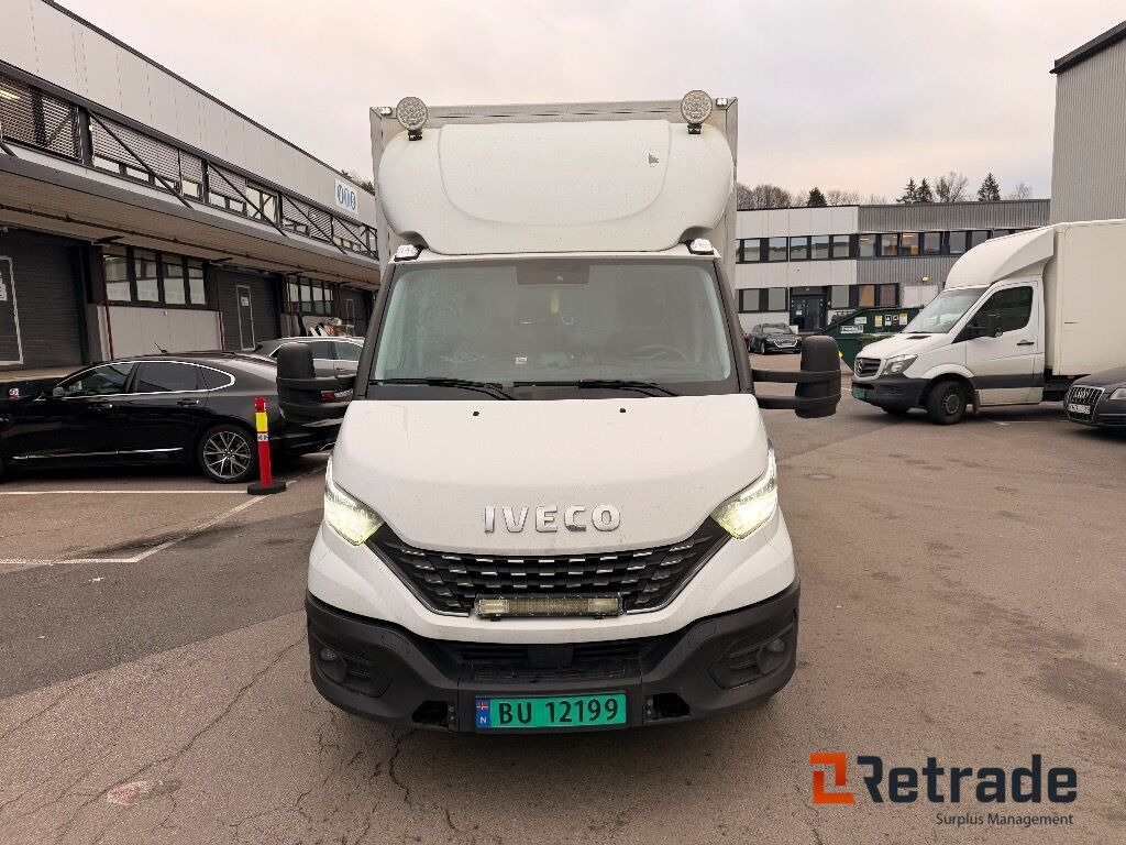 Skapbil IVECO 35S16 (parkert i Oslo) - Dostavno vozilo sa zatvorenim sandukom: slika 2 Skapbil IVECO 35S16 (parkert i Oslo) - Dostavno vozilo sa zatvorenim sandukom: slika 2