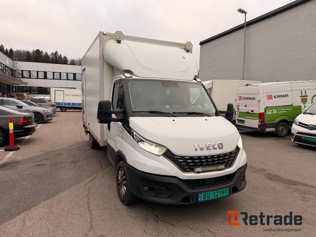 Skapbil IVECO 35S16 (parkert i Oslo) - Dostavno vozilo sa zatvorenim sandukom: slika 3 Skapbil IVECO 35S16 (parkert i Oslo) - Dostavno vozilo sa zatvorenim sandukom: slika 3