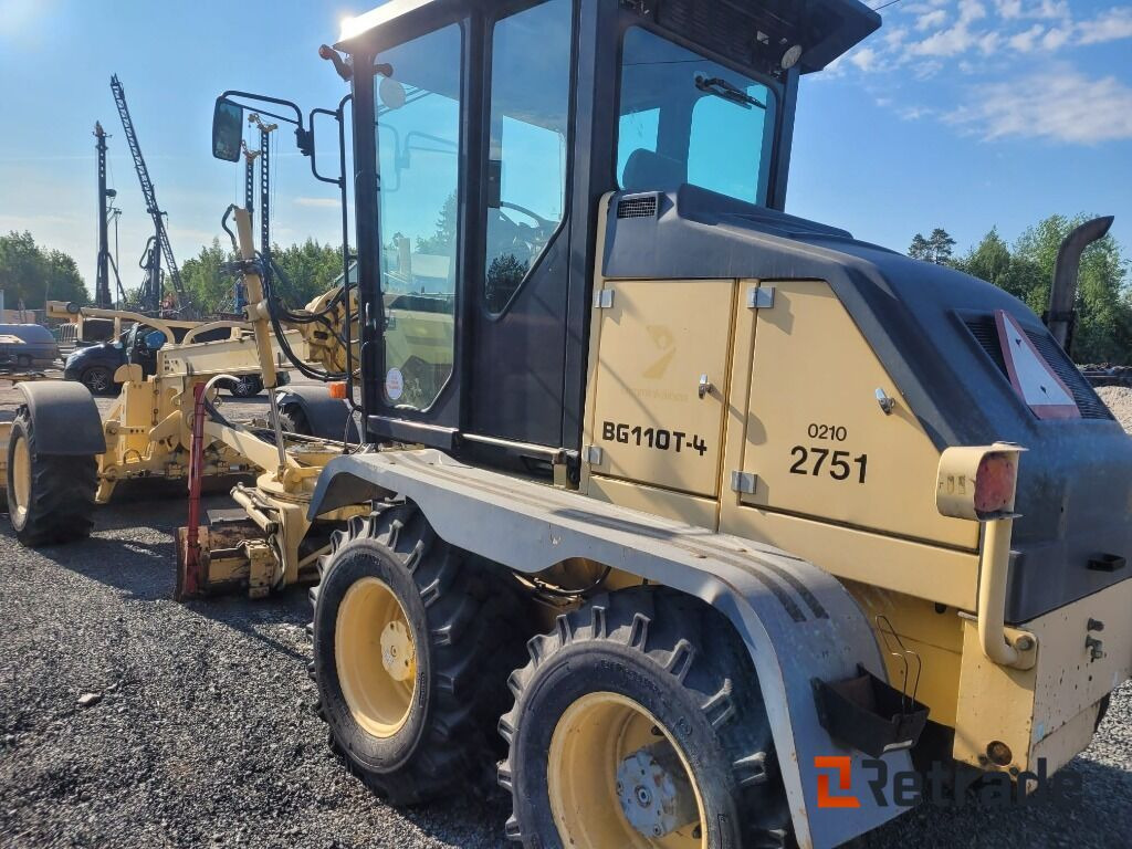 Väghyvel HBM-NOBAS BG 110 T-4 - Grejder: slika 1 Väghyvel HBM-NOBAS BG 110 T-4 - Grejder: slika 1