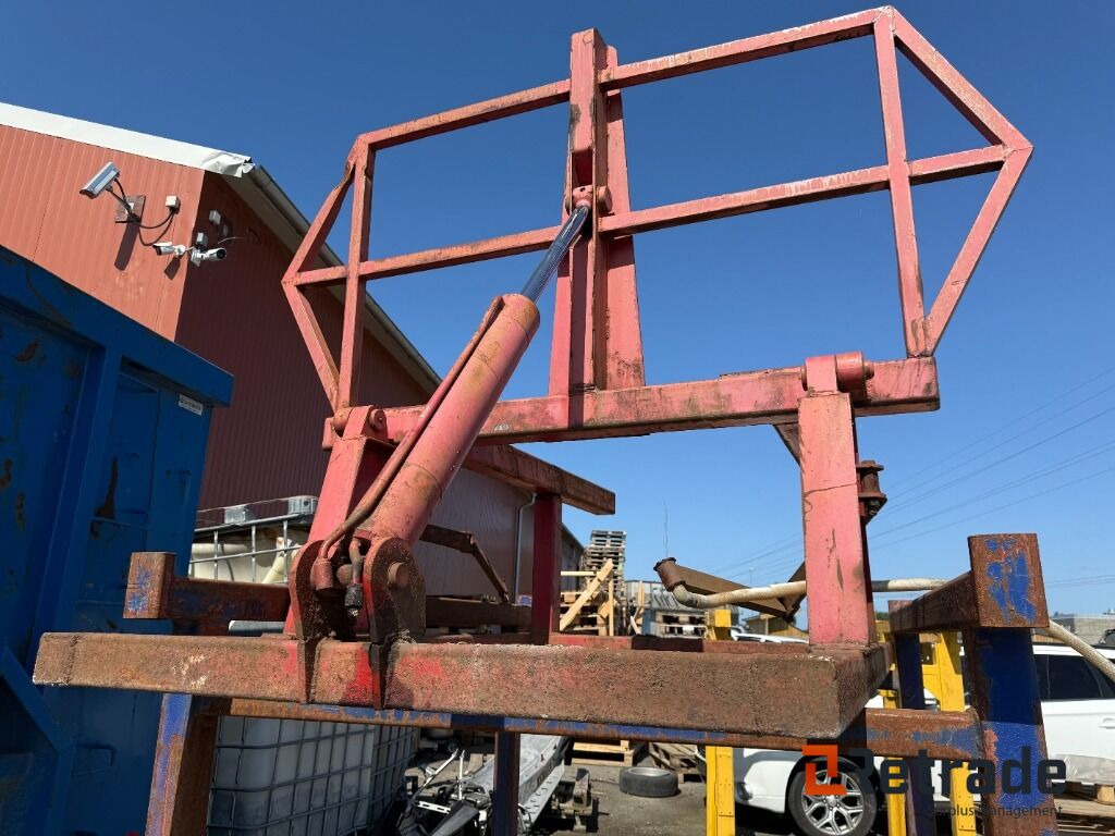 Løftebukk hydraulisk - Гаражна опрема: slika 1 Løftebukk hydraulisk - Гаражна опрема: slika 1