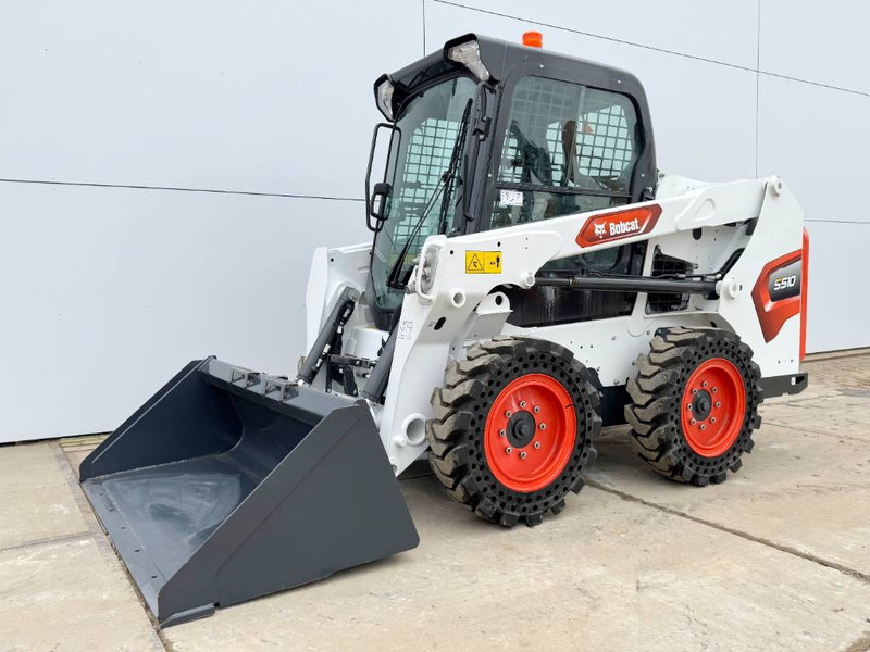 Bobcat S510 - New / Unused / Closed Cabine / AC - Mini utovarivač: slika 1 Bobcat S510 - New / Unused / Closed Cabine / AC - Mini utovarivač: slika 1