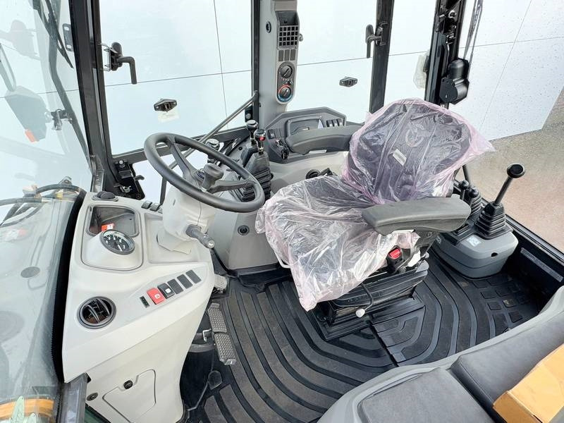 Case 570SV 4WD - 4/1 Bucket / Telescopic Boom / AC - Bager utovarivač: slika 5 Case 570SV 4WD - 4/1 Bucket / Telescopic Boom / AC - Bager utovarivač: slika 5
