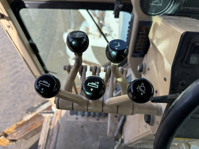 Grejder Cat 120H - CE Certified / Brand New Tyres!: slika 9