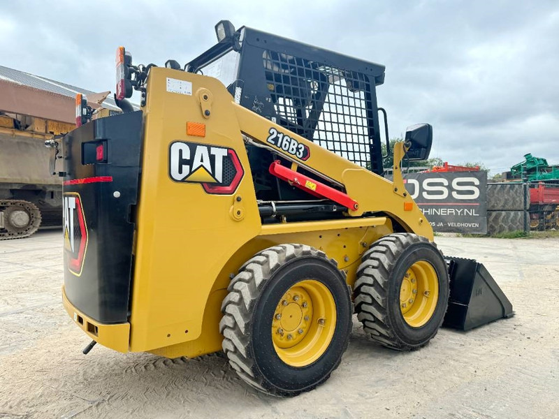 Cat 216B3 - New / Unused / Extra Hydraulic - Mini utovarivač: slika 5 Cat 216B3 - New / Unused / Extra Hydraulic - Mini utovarivač: slika 5