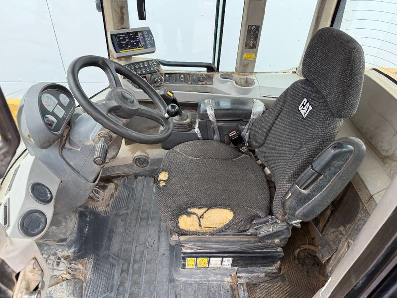 Utovarivač točkaš Cat 938K - German Machine / Automatic Greasing: slika 8 Utovarivač točkaš Cat 938K - German Machine / Automatic Greasing: slika 8