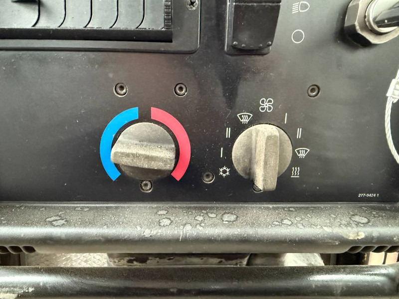 Buldožer Cat D6N LGP - Folding Blade / Ripper Valve / Airco: slika 20