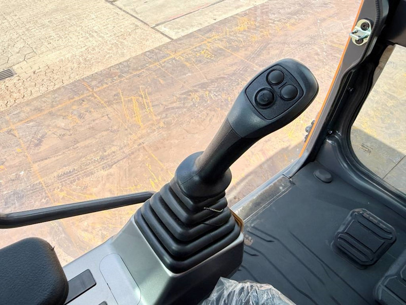 Bager guseničar Doosan Develon DX205 *2025 Model* - Unused / Hammer Lines: slika 11 Bager guseničar Doosan Develon DX205 *2025 Model* - Unused / Hammer Lines: slika 11