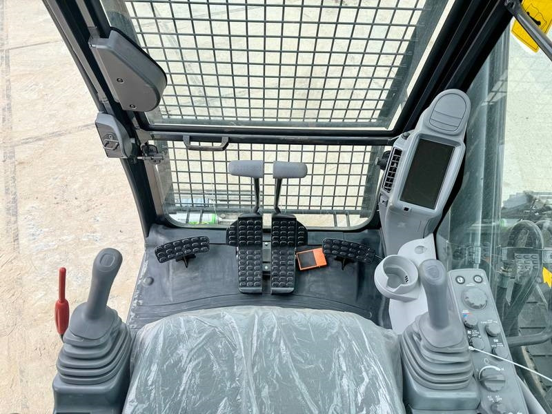 Novu Bager guseničar Hitachi ZX220LC-5G / 2025 ULTRA MODEL / ISUZU ENGINE: slika 8