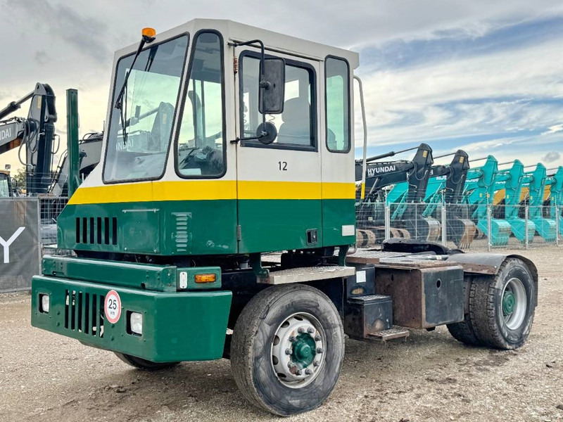 Kalmar PT122 - Top Condition / Cummins Engine - Terminalni traktor: slika 2 Kalmar PT122 - Top Condition / Cummins Engine - Terminalni traktor: slika 2
