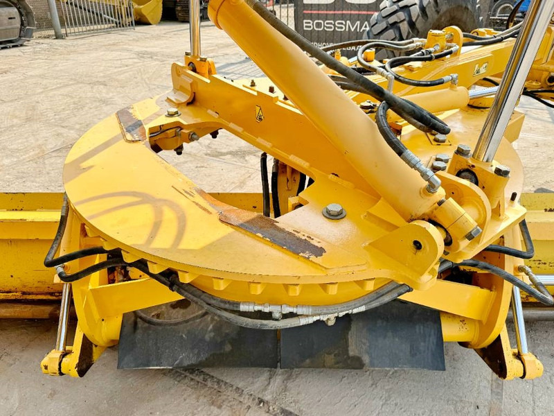 Grejder Volvo G970 - 3 Tine Ripper / EPA Certified: slika 10