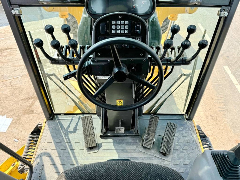 Grejder Volvo G970 - 3 Tine Ripper / EPA Certified: slika 7