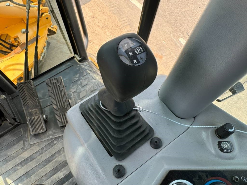 Grejder Volvo G970 - 3 Tine Ripper / EPA Certified: slika 19