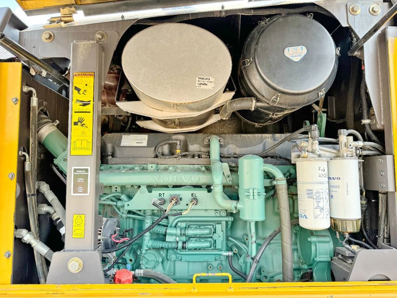 Grejder Volvo G970 - 3 Tine Ripper / EPA Certified: slika 15