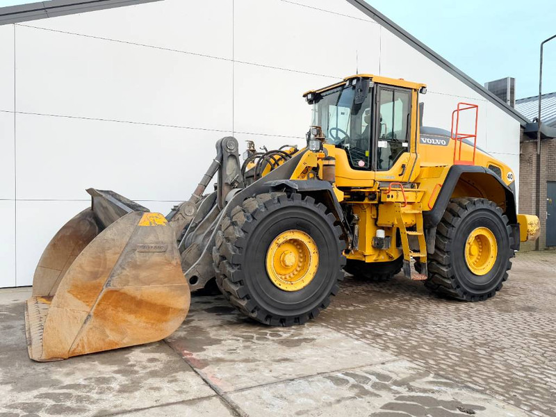 Volvo L150H - German Machine / Auto Greasing / Camera - Utovarivač točkaš: slika 2 Volvo L150H - German Machine / Auto Greasing / Camera - Utovarivač točkaš: slika 2
