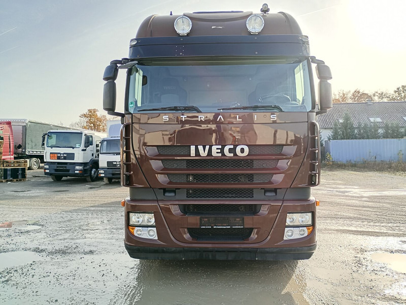 Iveco AS260S42Y/FS - Kamion sa ceradom, Kamion sa dizalicom: slika 4 Iveco AS260S42Y/FS - Kamion sa ceradom, Kamion sa dizalicom: slika 4