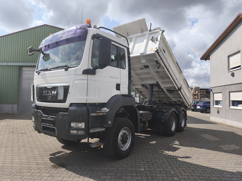 MAN MAN TGS 26.440 Kipper 6x6 Bordmatik Rollplane AHK Euro 5 - Istovarivač: slika 2 MAN MAN TGS 26.440 Kipper 6x6 Bordmatik Rollplane AHK Euro 5 - Istovarivač: slika 2