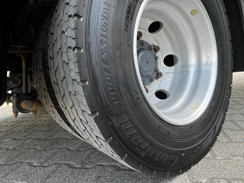 Kamion sa ceradom MAN TGL 8.220: slika 16